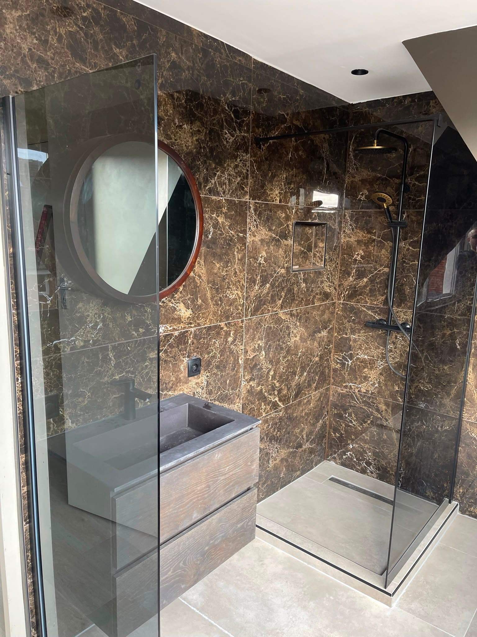 Moderne badkamerrenovatie