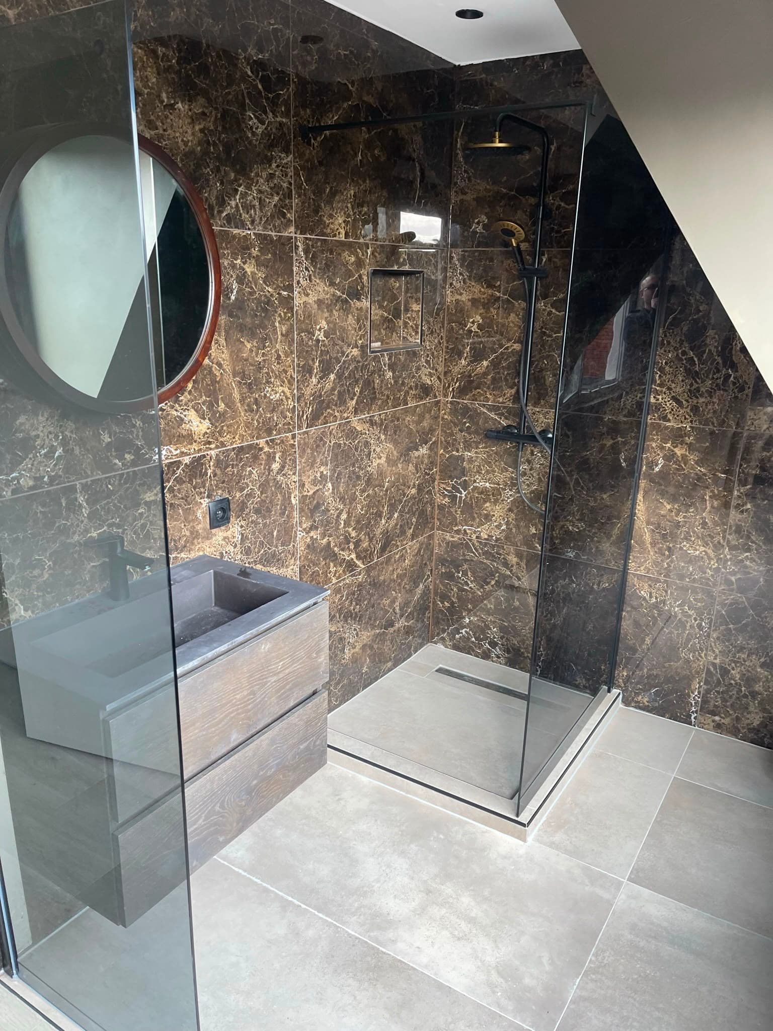 Moderne badkamerrenovatie